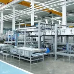 Chargement en boîte automatique de repas de viande de poisson déchargeant la chaîne de fabrication pour l'emballage dur et l'emballage mou - Ligne de stérilisation - foodmachtech